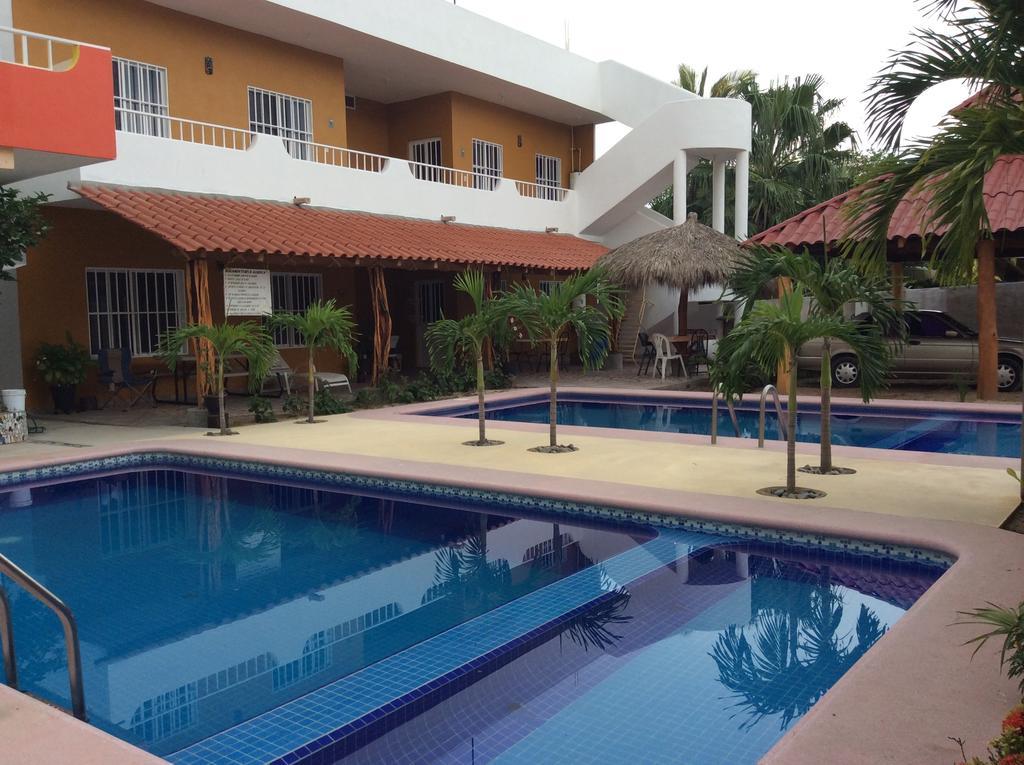 Bungalows Casa Grande Aparthotel San Patricio Melaque Exterior photo